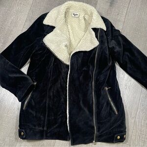 Show Me Your Mumu Elisha Sherpa Oversized Jacket
Black Corduroy Size Medium